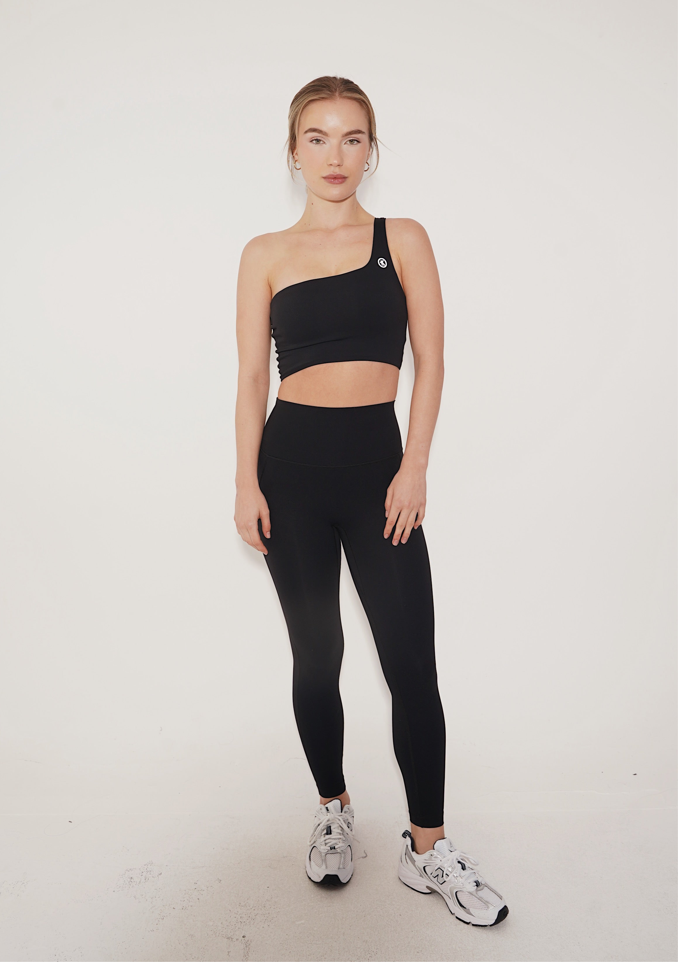 KIMITH I Am Wise Tie up Bra in Black